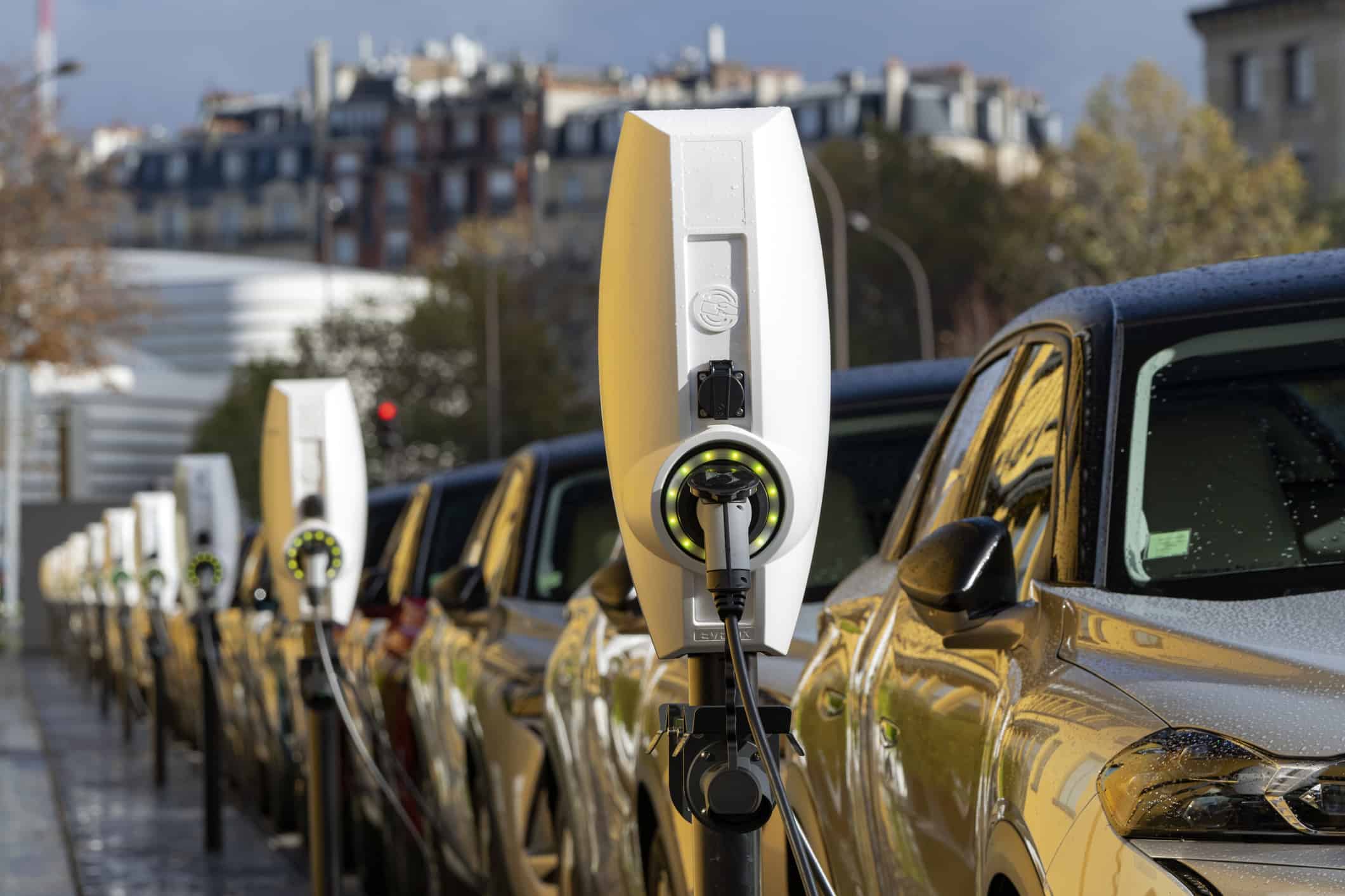 Les moyens de recharge pour voiture électrique - IZI by EDF
